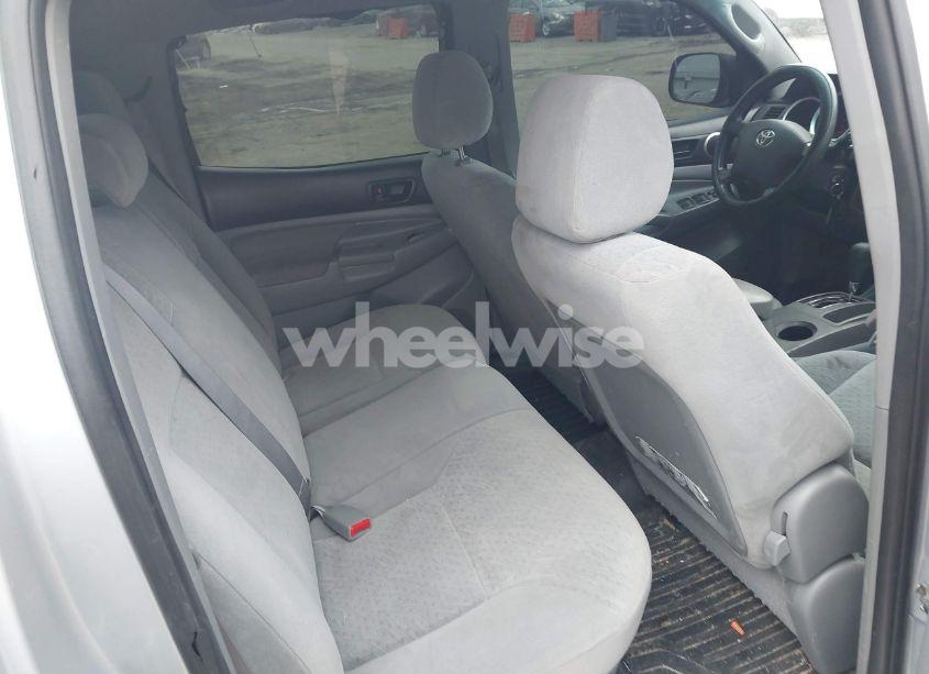 Photo 8 of 2007 Toyota Tacoma PRERUNNER V6 (VIN 3TMJU62N47M034292)