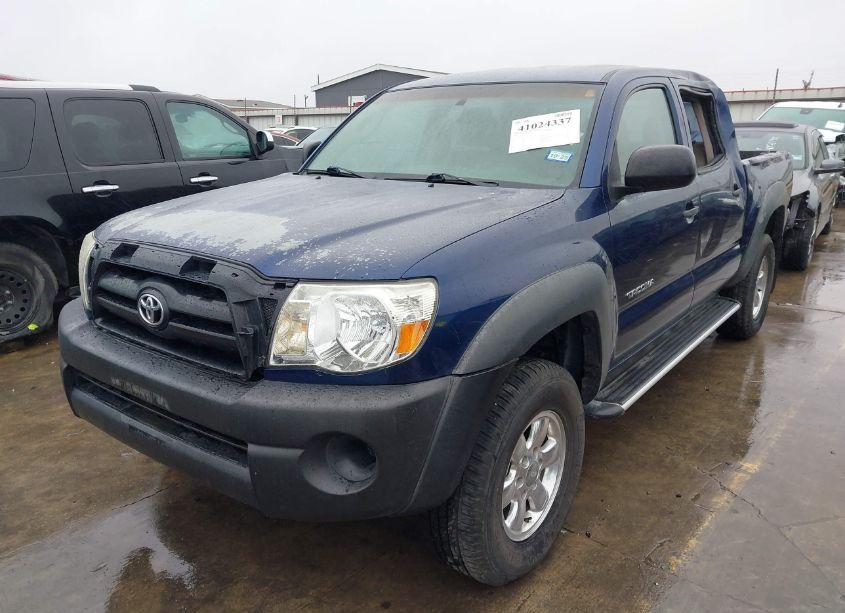 Photo 2 of 2007 Toyota Tacoma PRERUNNER V6 (VIN 3TMJU62N47M045969)