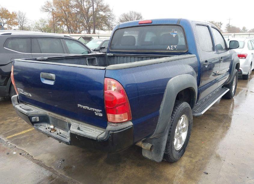 Photo 4 of 2007 Toyota Tacoma PRERUNNER V6 (VIN 3TMJU62N47M045969)