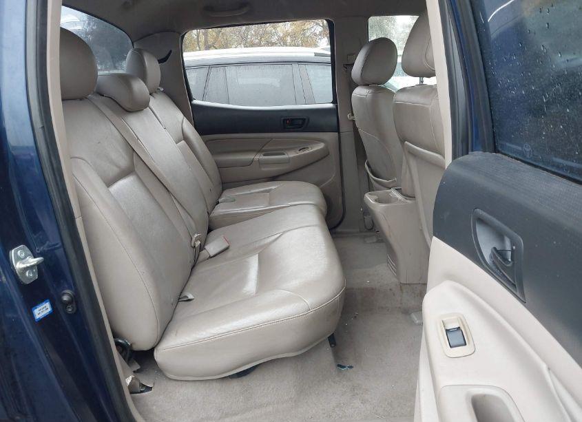 Photo 8 of 2007 Toyota Tacoma PRERUNNER V6 (VIN 3TMJU62N47M045969)