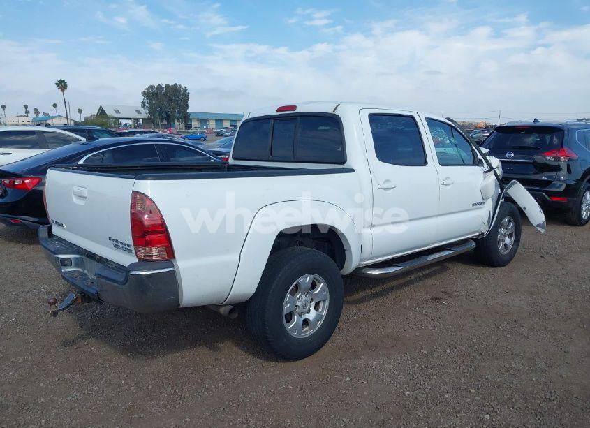 Photo 4 of 2008 Toyota Tacoma PRERUNNER V6 (VIN 3TMJU62N48M058366)