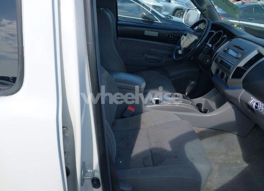 Photo 5 of 2008 Toyota Tacoma PRERUNNER V6 (VIN 3TMJU62N48M058366)