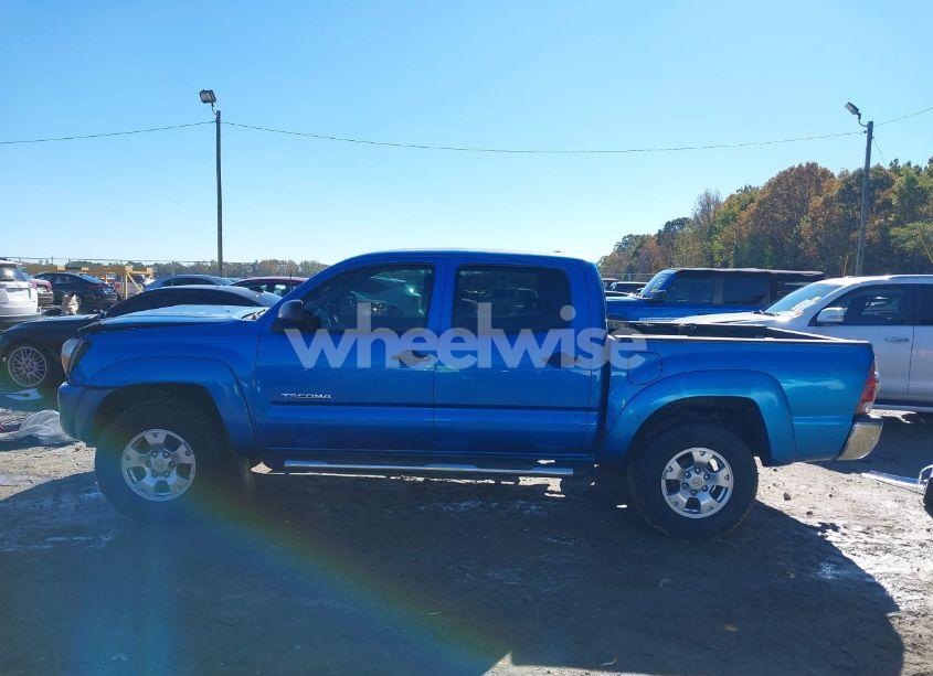 Photo 15 of 2009 Toyota Tacoma PRERUNNER V6 (VIN 3TMJU62N49M073628)