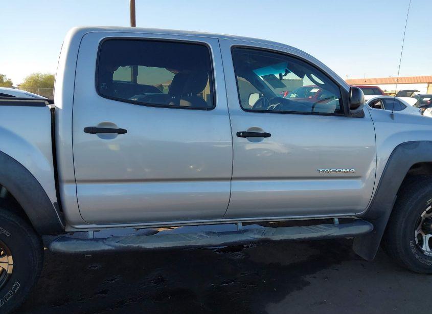 Photo 13 of 2009 Toyota Tacoma PRERUNNER V6 (VIN 3TMJU62N49M074620)
