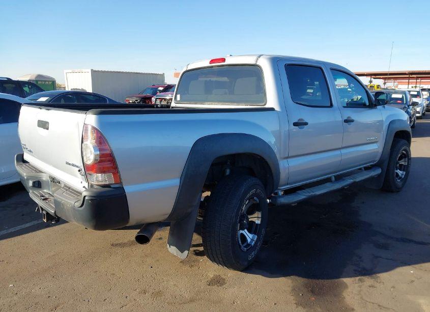Photo 4 of 2009 Toyota Tacoma PRERUNNER V6 (VIN 3TMJU62N49M074620)
