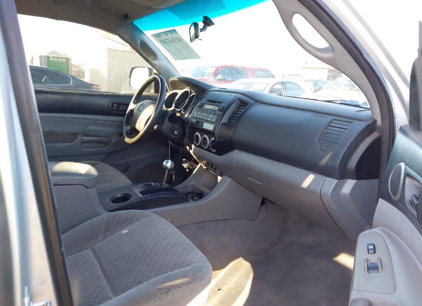 Photo 5 of 2009 Toyota Tacoma PRERUNNER V6 (VIN 3TMJU62N49M074620)