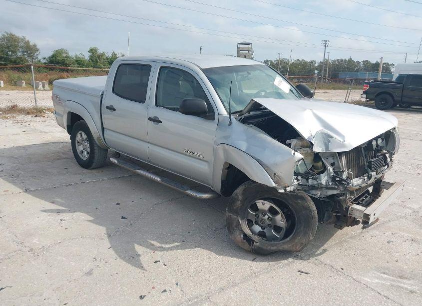 2005 Toyota Tacoma DOUBLE CAB PRERUNNER (VIN 3TMJU62N55M005008) main photo