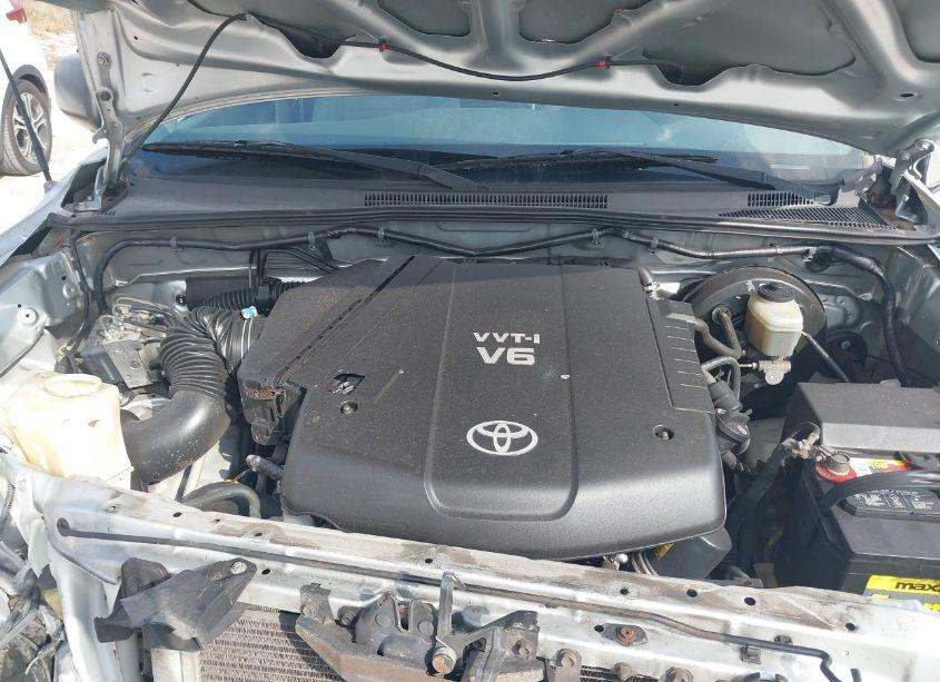 Photo 10 of 2005 Toyota Tacoma DOUBLE CAB PRERUNNER (VIN 3TMJU62N55M005008)