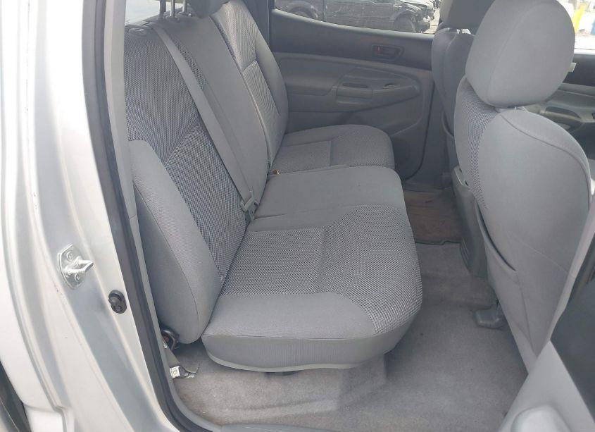 Photo 8 of 2005 Toyota Tacoma DOUBLE CAB PRERUNNER (VIN 3TMJU62N55M005008)