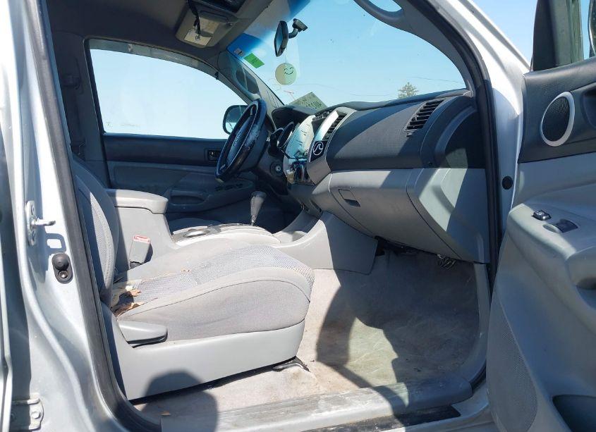 Photo 5 of 2006 Toyota Tacoma PRERUNNER V6 (VIN 3TMJU62N56M011182)
