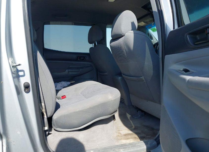 Photo 8 of 2006 Toyota Tacoma PRERUNNER V6 (VIN 3TMJU62N56M011182)