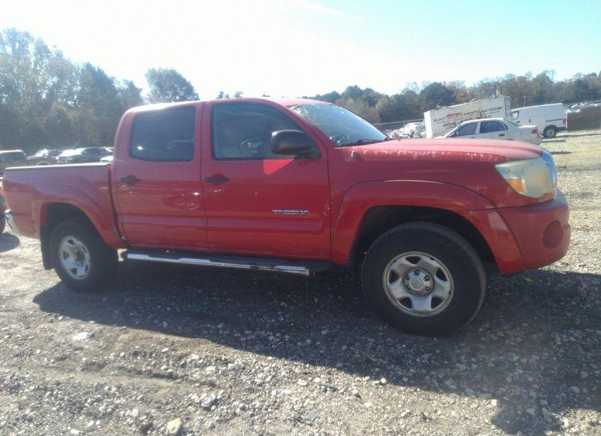 Photo 13 of 2007 Toyota Tacoma PRERUNNER V6 (VIN 3TMJU62N57M045494)