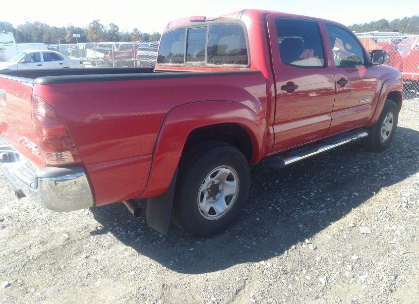 Photo 4 of 2007 Toyota Tacoma PRERUNNER V6 (VIN 3TMJU62N57M045494)