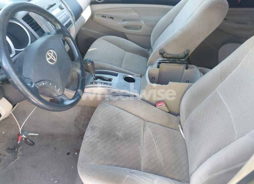 Photo 17 of 2009 Toyota Tacoma PRERUNNER V6 (VIN 3TMJU62N59M088137)