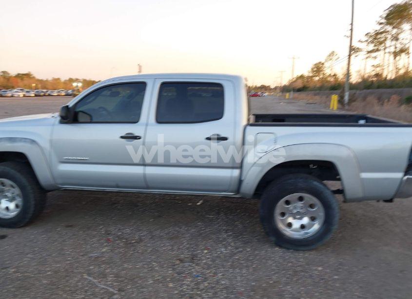 Photo 14 of 2006 Toyota Tacoma PRERUNNER V6 (VIN 3TMJU62N66M014057)