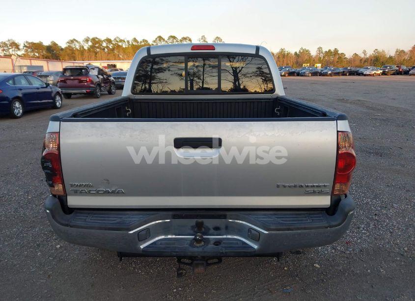 Photo 16 of 2006 Toyota Tacoma PRERUNNER V6 (VIN 3TMJU62N66M014057)