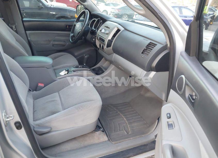 Photo 5 of 2006 Toyota Tacoma PRERUNNER V6 (VIN 3TMJU62N66M014057)
