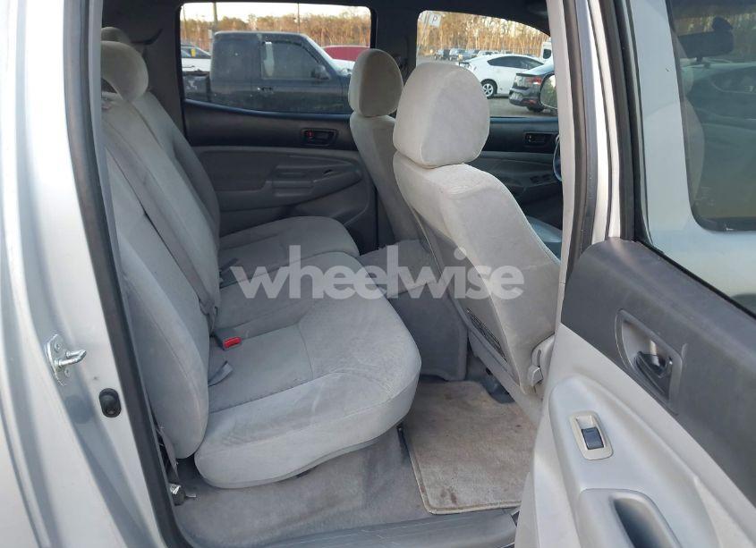 Photo 8 of 2006 Toyota Tacoma PRERUNNER V6 (VIN 3TMJU62N66M014057)