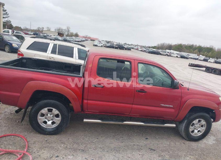 Photo 13 of 2006 Toyota Tacoma PRERUNNER V6 (VIN 3TMJU62N66M022563)
