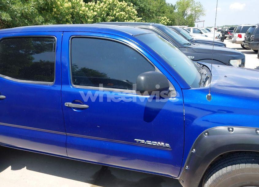 Photo 13 of 2005 Toyota Tacoma PRERUNNER V6 (VIN 3TMJU62N75M001803)