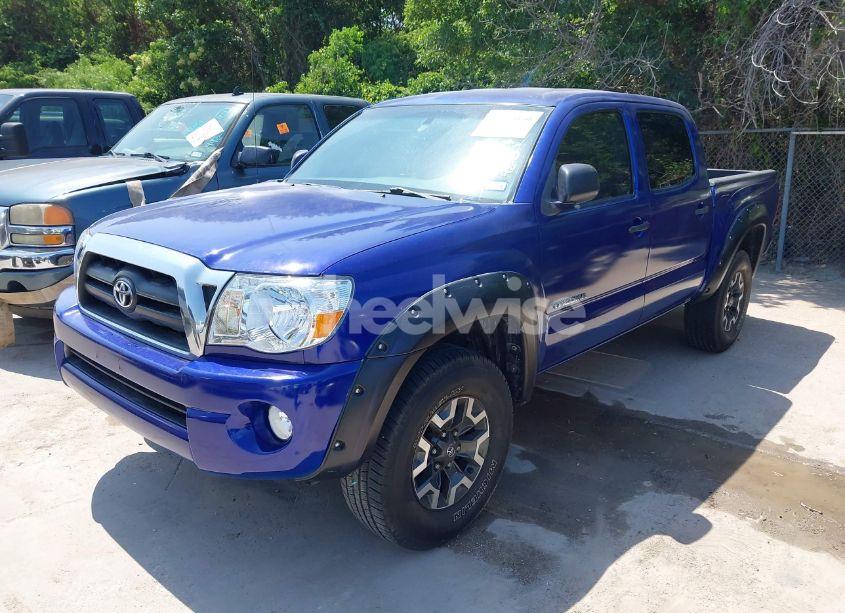 Photo 2 of 2005 Toyota Tacoma PRERUNNER V6 (VIN 3TMJU62N75M001803)