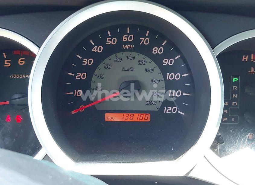 Photo 7 of 2005 Toyota Tacoma PRERUNNER V6 (VIN 3TMJU62N75M001803)