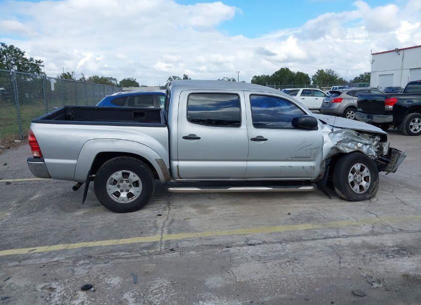 Photo 13 of 2008 Toyota Tacoma PRERUNNER V6 (VIN 3TMJU62N78M061181)