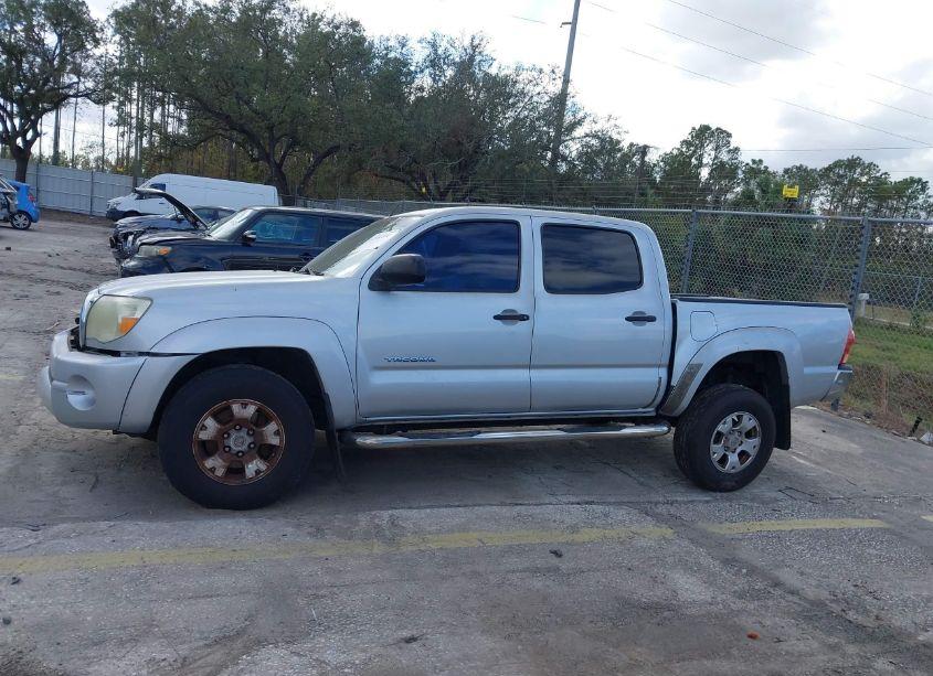 Photo 14 of 2008 Toyota Tacoma PRERUNNER V6 (VIN 3TMJU62N78M061181)