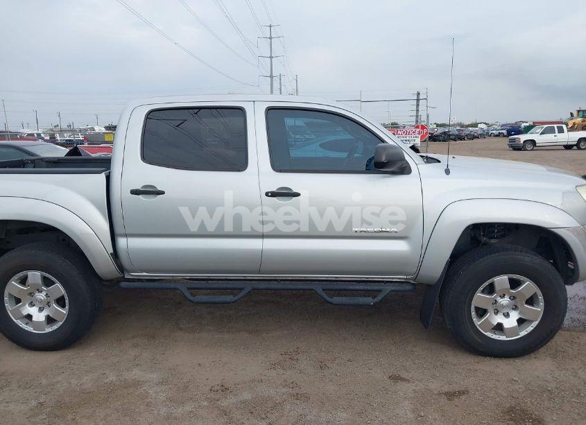 Photo 13 of 2008 Toyota Tacoma PRERUNNER V6 (VIN 3TMJU62N78M066610)