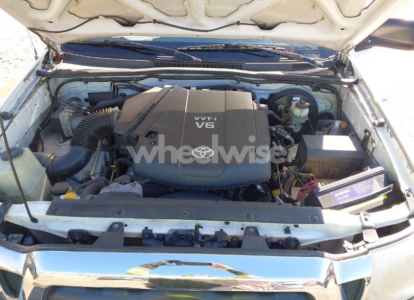 Photo 10 of 2009 Toyota Tacoma PRERUNNER V6 (VIN 3TMJU62N79M078810)