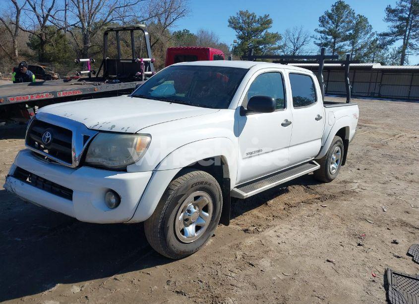 Photo 2 of 2009 Toyota Tacoma PRERUNNER V6 (VIN 3TMJU62N79M078810)
