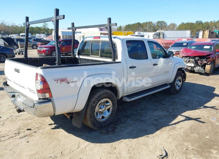 Photo 4 of 2009 Toyota Tacoma PRERUNNER V6 (VIN 3TMJU62N79M078810)