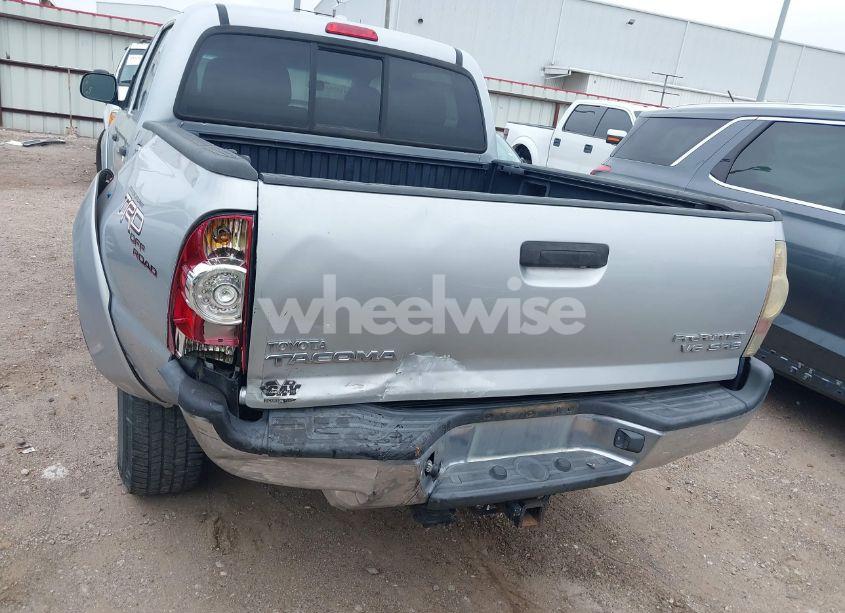 Photo 16 of 2009 Toyota Tacoma PRERUNNER V6 (VIN 3TMJU62N79M082176)