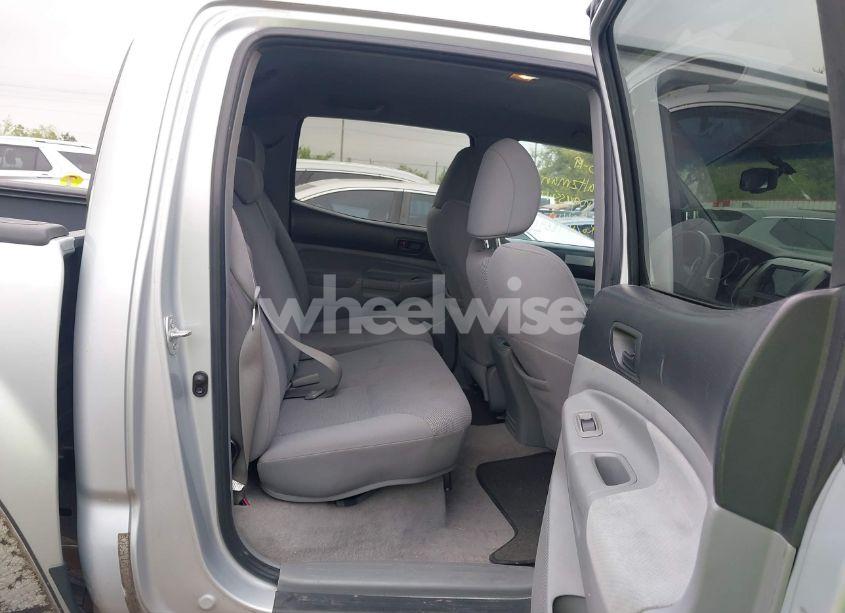 Photo 8 of 2009 Toyota Tacoma PRERUNNER V6 (VIN 3TMJU62N79M082176)
