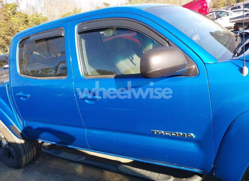 Photo 13 of 2005 Toyota Tacoma DOUBLE CAB PRERUNNER (VIN 3TMJU62N85M005715)