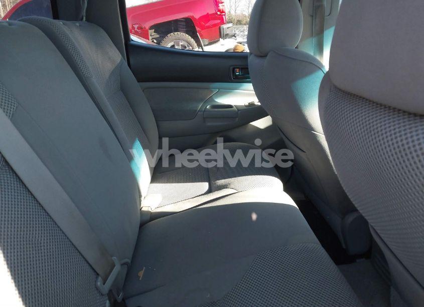 Photo 8 of 2005 Toyota Tacoma DOUBLE CAB PRERUNNER (VIN 3TMJU62N85M005715)