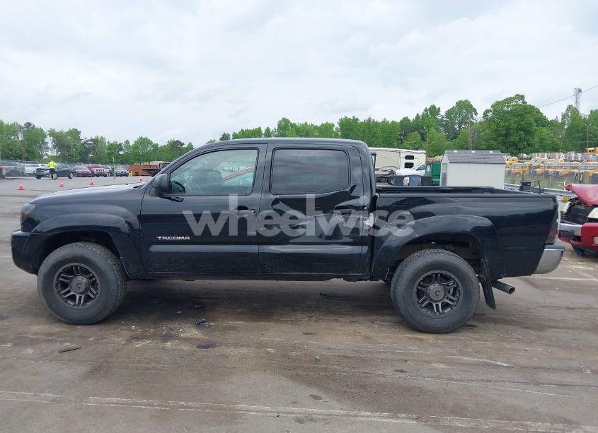 Photo 14 of 2006 Toyota Tacoma PRERUNNER V6 (VIN 3TMJU62NX6M014398)