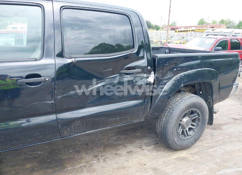 Photo 6 of 2006 Toyota Tacoma PRERUNNER V6 (VIN 3TMJU62NX6M014398)