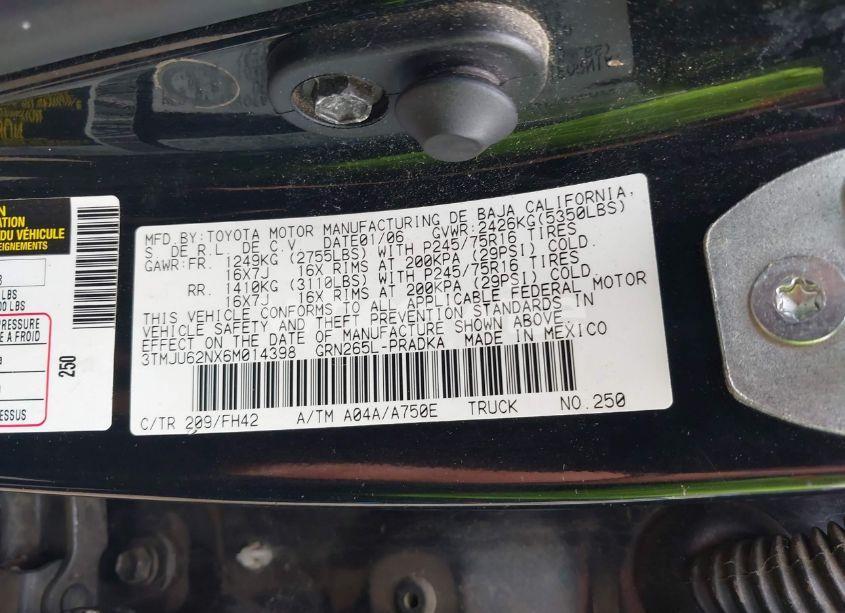 Photo 9 of 2006 Toyota Tacoma PRERUNNER V6 (VIN 3TMJU62NX6M014398)