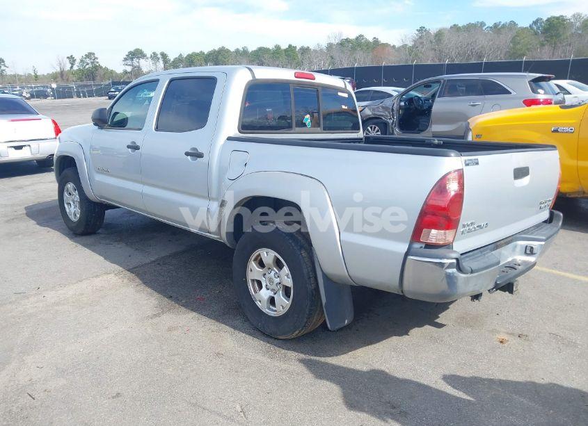 Photo 3 of 2006 Toyota Tacoma PRERUNNER V6 (VIN 3TMJU62NX6M026695)