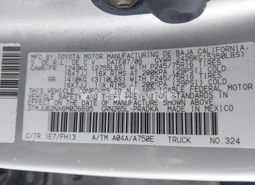 Photo 9 of 2006 Toyota Tacoma PRERUNNER V6 (VIN 3TMJU62NX6M026695)