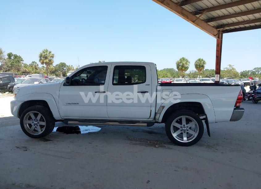 Photo 14 of 2006 Toyota Tacoma PRERUNNER (VIN 3TMJU62NX6M026776)