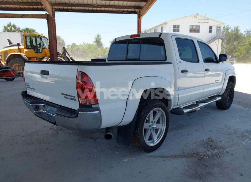 Photo 4 of 2006 Toyota Tacoma PRERUNNER (VIN 3TMJU62NX6M026776)