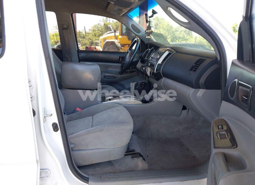 Photo 5 of 2006 Toyota Tacoma PRERUNNER (VIN 3TMJU62NX6M026776)
