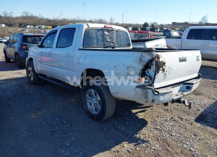 Photo 3 of 2008 Toyota Tacoma DOUBLE CAB PRERUNNER (VIN 3TMJU62NX8M068268)