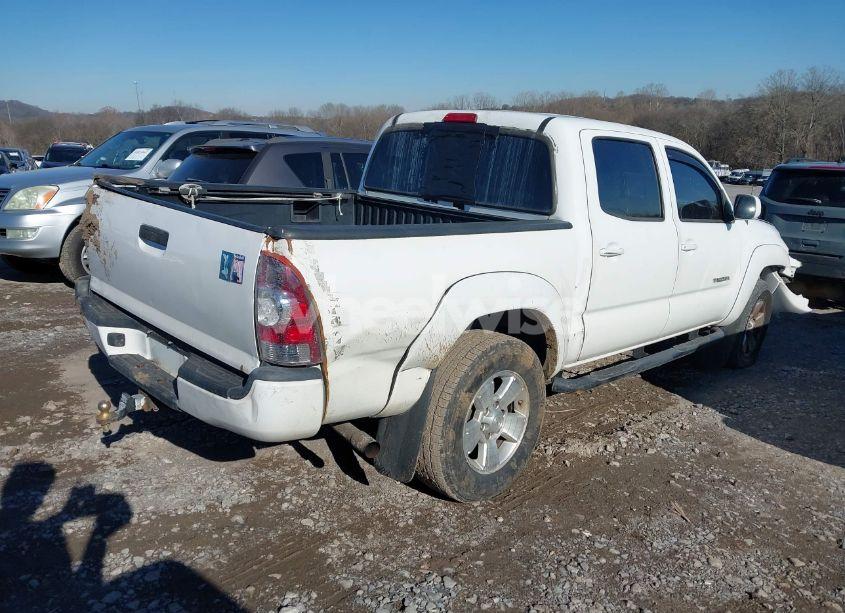 Photo 4 of 2008 Toyota Tacoma DOUBLE CAB PRERUNNER (VIN 3TMJU62NX8M068268)