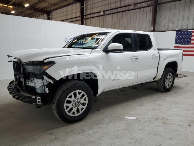 Photo 13 of 2024 TOYOTA TACOMA DOUBLE CAB (VIN 3TMKB5FN2RM011207)