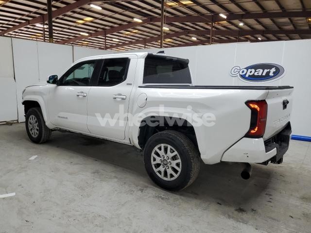 Photo 9 of 2024 TOYOTA TACOMA DOUBLE CAB (VIN 3TMKB5FN2RM011207)
