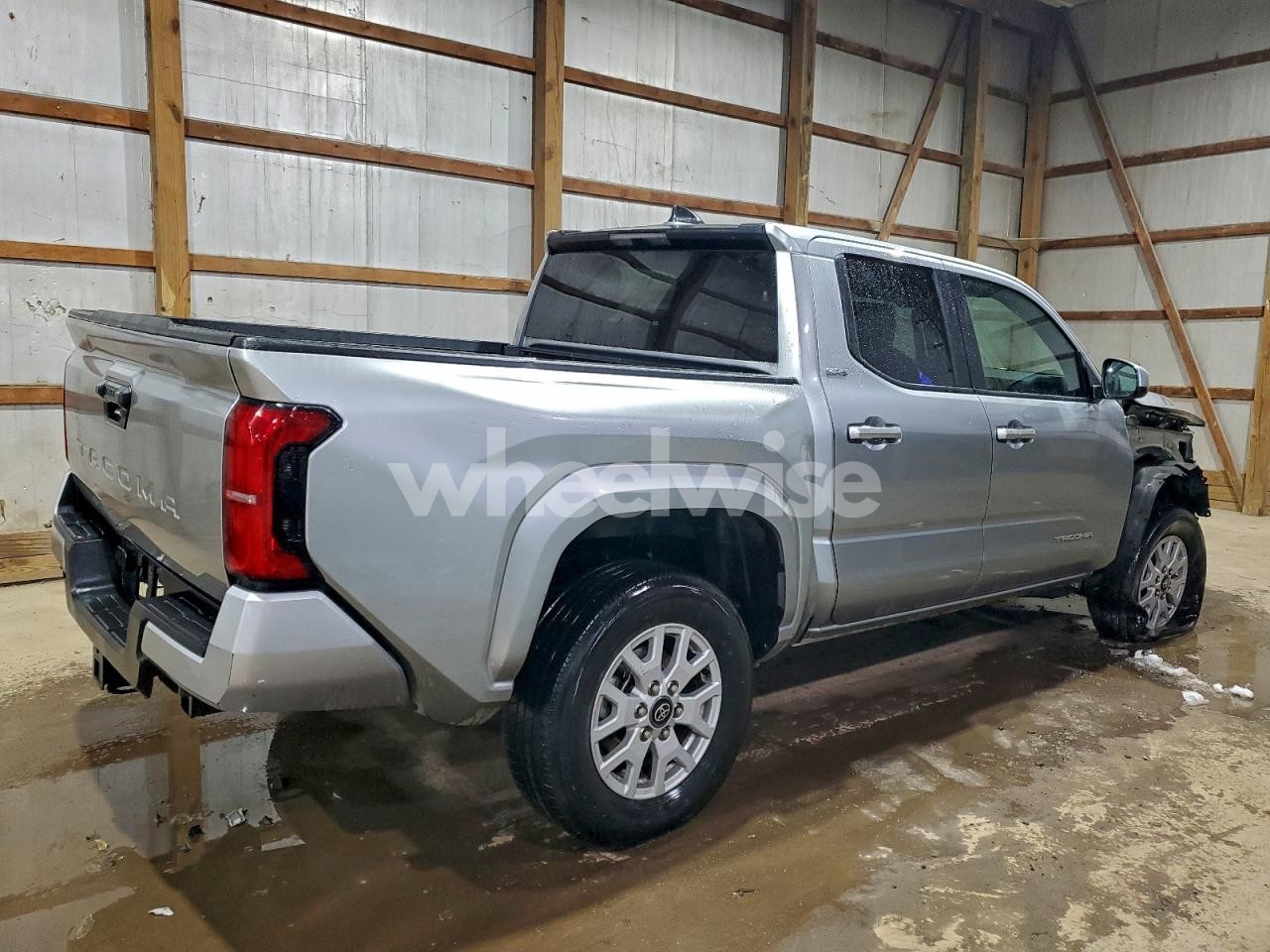 Photo 3 of 2024 TOYOTA TACOMA DOUBLE CAB (VIN 3TMKB5FN5RM010052)