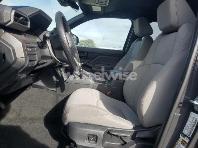 Photo 6 of 2024 TOYOTA TACOMA DOUBLE CAB (VIN 3TMKB5FN5RM015171)